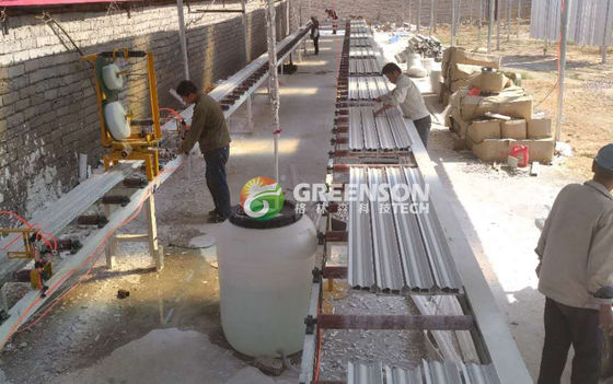 Un buen precio. 4000pcs Capacidad del producto Máquina de hacer cornisa de yeso para la producción en línea