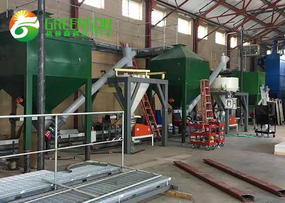 Un buen precio. Tablero automático que recibe la máquina con el dispositivo de elevación hidráulico en línea