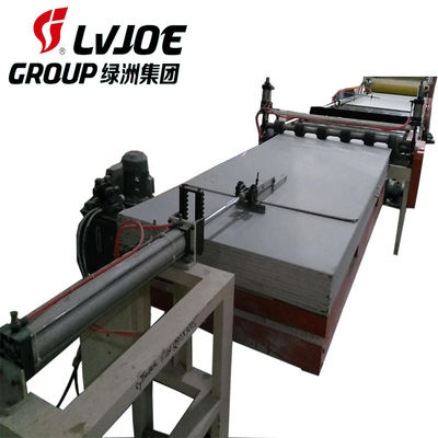 Un buen precio. Cadena de producción de la teja del techo del yeso de la decoración interior máquina laminada PVC del tablero de yeso en línea