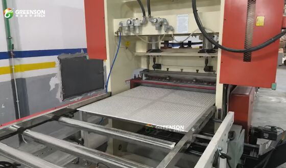 Un buen precio. Punzonadora de paneles de sonido de grado industrial con presión de punzonado de 160 KG, automática de alto grado y tipos de orificios múltiples en línea