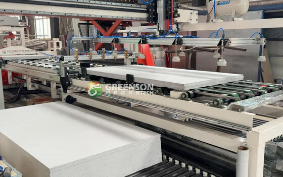 Un buen precio. Máquina de corte de placas de yeso de alta eficiencia / Máquina de soporte de placas de yeso Bajo ruido en línea