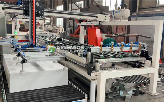 Un buen precio. El tablero de yeso industrial vio la máquina velocidad de corte de 3 pedazos/minuto para la operación libre de polvo de los tableros de 1200 mm*2400 mm en línea