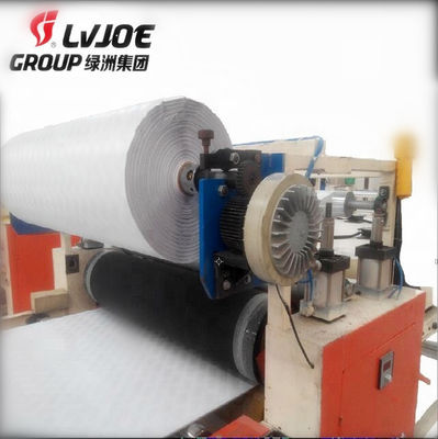 Un buen precio. Teja del techo del yeso que lamina la planta del equipo de la película del PVC y del aluminio en línea