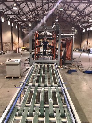 Un buen precio. Cadena de producción incombustible automática del tablero del óxido de magnesio en línea