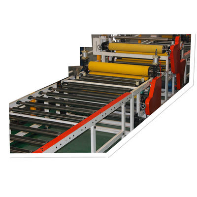 Un buen precio. Máquina completamente automática de la laminación de Plaeterbaord de la película del PVC y del aluminio en línea