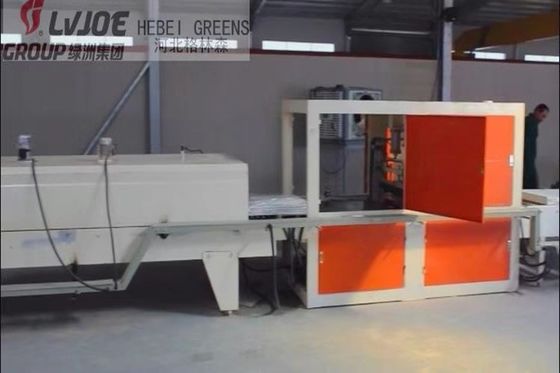 Un buen precio. Velocidad de producción de 15 m/min Fabricante de máquinas totalmente automatizadas para baldosas de techo de yeso en línea