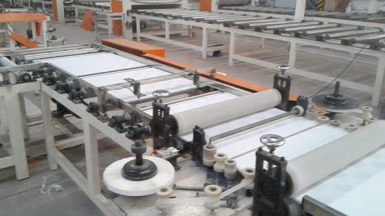 Máquina que lamina automática que se puede cortar automáticamente