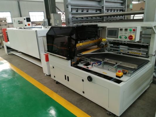 1200*600mm Máquina totalmente automatizada para hacer tejas de yeso con pegamento de agua para película de PVC