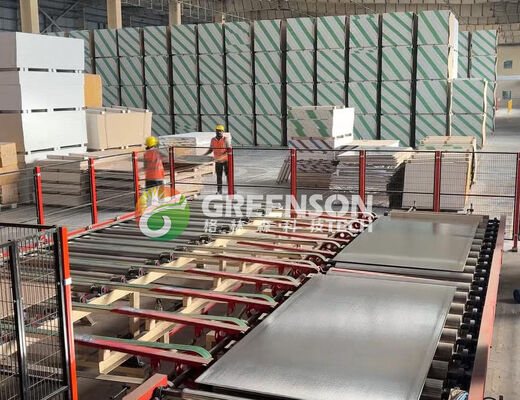 Un buen precio. Línea de producción de baldosas de techo de yeso con ancho de laminación efectivo de 1300 mm con velocidad ajustable de 2-15 m/min y control eléctrico del sistema PLC en línea