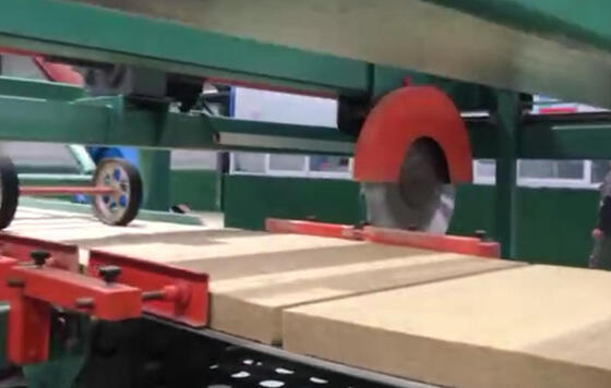 Un buen precio. Línea de producción de lana de piedra de peso ligero para la fabricación de placas de lana mineral en línea