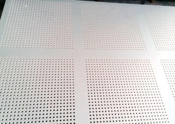 Un buen precio. 160 toneladas Presión 11 KW Potencia Máquina de perforar tamaño de agujero personalizado para perforación de tablas de revestimiento seco y MGO en línea
