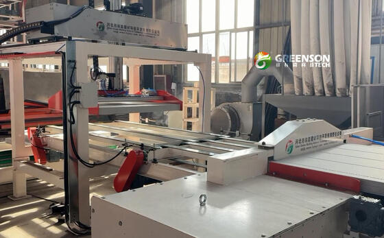 Un buen precio. Máquina automática de alimentación, pegado, aserrado y apilamiento de material de estiba en línea
