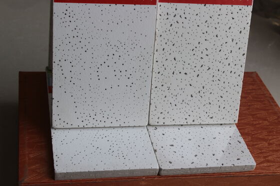 Un buen precio. Cadena de producción de tableros de techo de fibra mineral llave en mano para planta acústica de lana mineral de 603x603 mm en línea